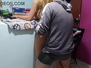 follandome a la madrastra culona en navidad?