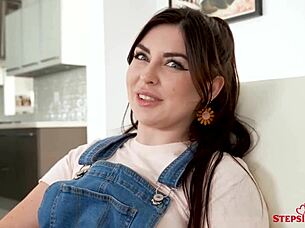 Keira Croft gets hammered hard by Alex Jett after seduction!