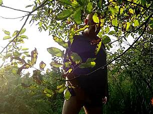 klaudia amber girl relaxes outdoors