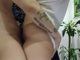 i fuck my ex secretly from my new girlfriend, she's so sexy