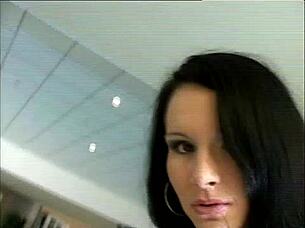 Italian slut with perfect body fucked during photoshoot