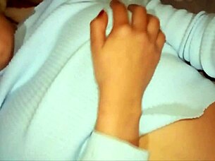 colegiala colombiana sends hot video to her boyfriend?