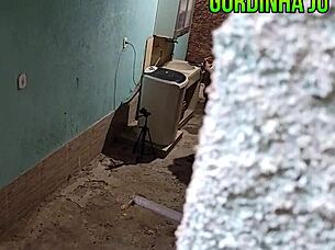 Married woman with big breast gives a blow job to a neighbor man and gets cum on her face