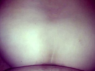 she masturbates while shaking her juicy ass in a group swingers session