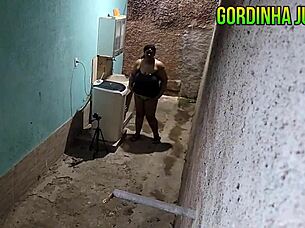 Married woman with big breast gives a blow job to a neighbor man and gets cum on her face