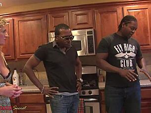 Does Jade call the plumbers for threesome?