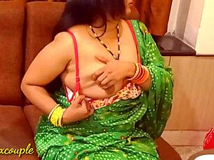 Desi Bhabhi Fucked Hard In Hotel Room!