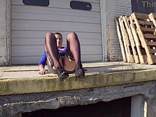 i'm a milf showing my asshole in skirt at the loading docks