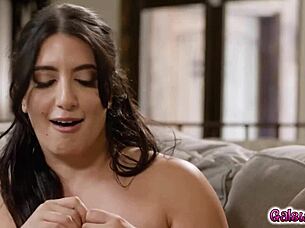 arabelle raphael and sarah arabic licking pussies and fingering on the sofa 😍