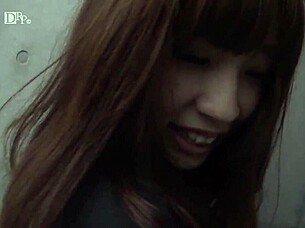 i'm hitomi mikazuki walking with remote vibe buzzing