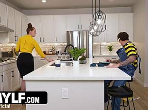 Stepmom Wants Toys and Hard Anal Fuck