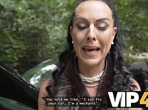 Vip4k Hot Mature Brunette Texas Patti Knows How To Turn On Men In Public