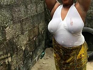 Emris53 meets alpha baddie in a casual encounter