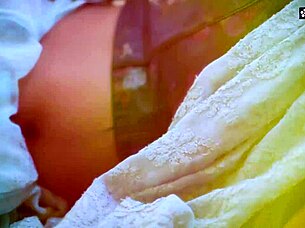 i saw bhabhi's hot body and fucked her