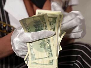 free scene - gangsters moll shalina devine does business by getting dpd by mafia members gp2691