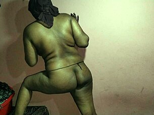 Dewar Fucks Bhabhi Hard In Bedroom!