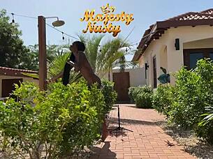 Oiling up outdoors publicly