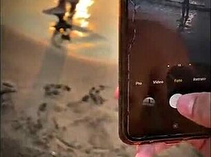 Stranger gives blowjob on public beach