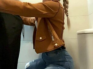 married housewife pays washing machine tech with ass while hubby’s away 😏