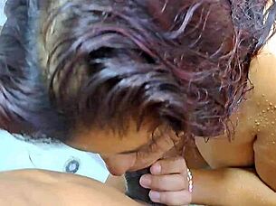 Stepmom, you suck my cock so well 😍