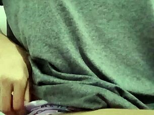 Young Babe's Leaked Self-Touch Video!