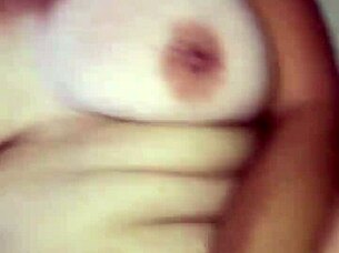 feeling the intense pleasure of muff diving in a homemade afternoon session with cock licking and cumshot close up