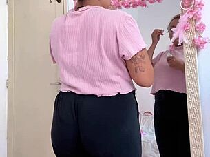 chubby girl farting while getting ready for a date 😊