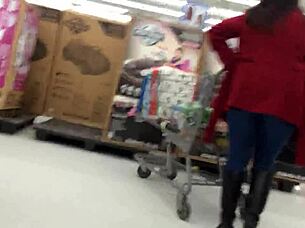 Hey, check out this candid mom shopping hidden in the store! 😎