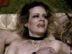 i'm obsessed with sarah paulson and lindsay pulsipher in american horror story