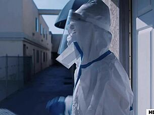 lola fae navigates sex challenges during covid-19