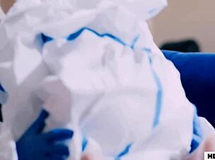 lola fae navigates sex challenges during covid-19