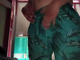 boy says, 'i'm masturbating, want a creampie?'