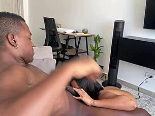 Look How I Suck And Lick Every Inch Of The Bbc -Amateur Couple- Nysdel?