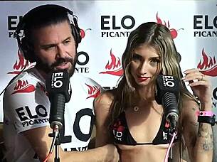 Wow, Alessa Kitty in the preview of the spicy room!