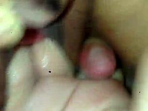 latina hermosa squirts intensely