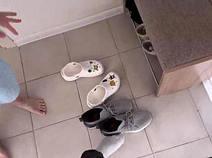 helped cute stranger and fucked her outdoors