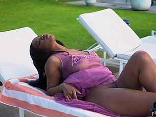 two amazing ebony models show off