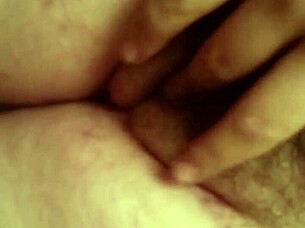 Amanda shows off her hairy pussy masturbating