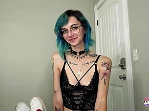 skinny gia vendetti toys her wet pussy