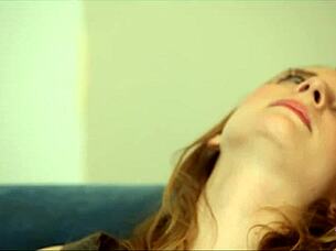 ela darling lures missy martinez for fingering