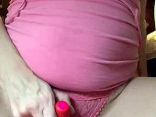 Rub My Clit, Then Piss For A Leg-Shaking Orgasm!