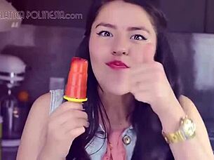 These YouTubers flaunt their big asses in style. 😍