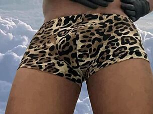 i recorded myself dancing and masturbating sexy 😏