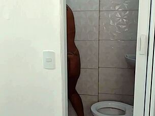 A Vizinha Gostosa Fez Anal Pela Primeira Vez