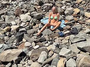 Student Teen 18+ Runs Away To Fuck With Big Dildo?