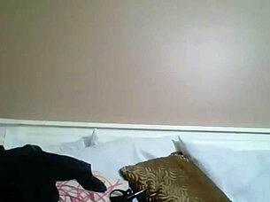 Asian hottie Maxine X enjoys wet toy play deeply