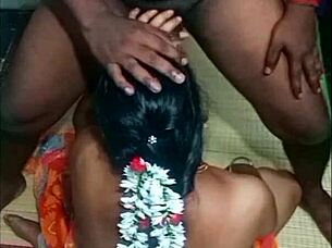 Indian Hot Beauty Aunty Slams in Outdoor Sex with Cute Roommate