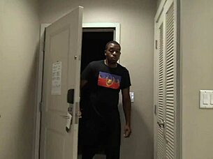 rome major tongue fucks serenity taylor’s pale pawg! 🍑