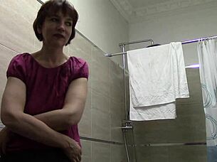 You Love Watching Me Play With My Saggy Tits!