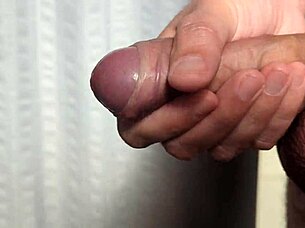 I masturbate solo in the morning light